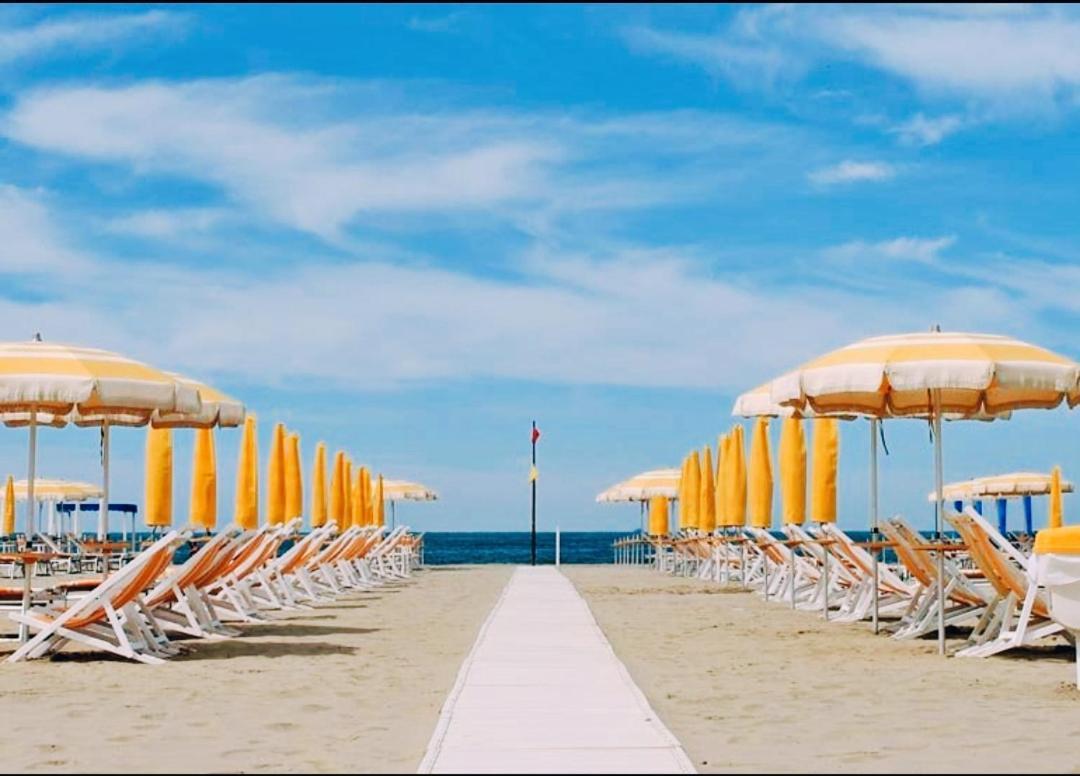 La Espanola Marina Di Massa (Tuscany)